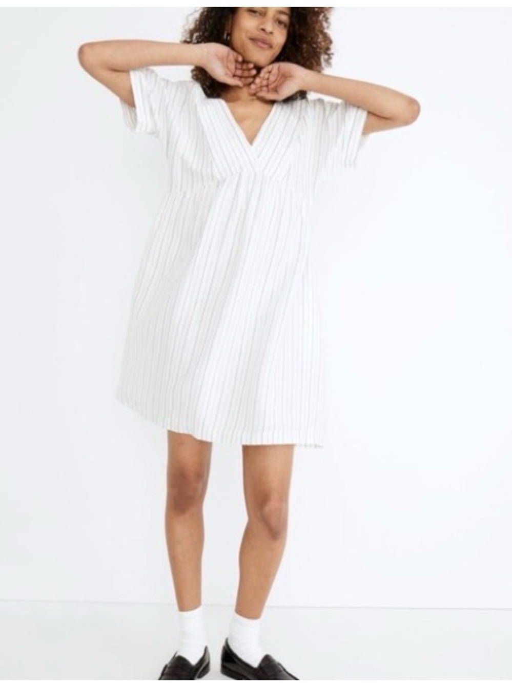 Madewell Blue & Off White Pinstripe V-Neck Short Sleeve Mini Dress Medium